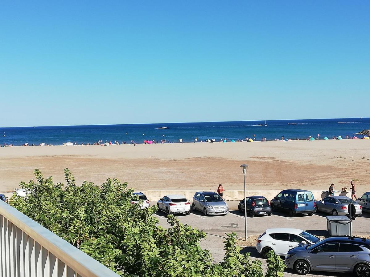 Superbe Appartement Avec Vue Sur Mer Et Port, Parking Prive Saint-Pierre-la-Mer  Zewnętrze zdjęcie